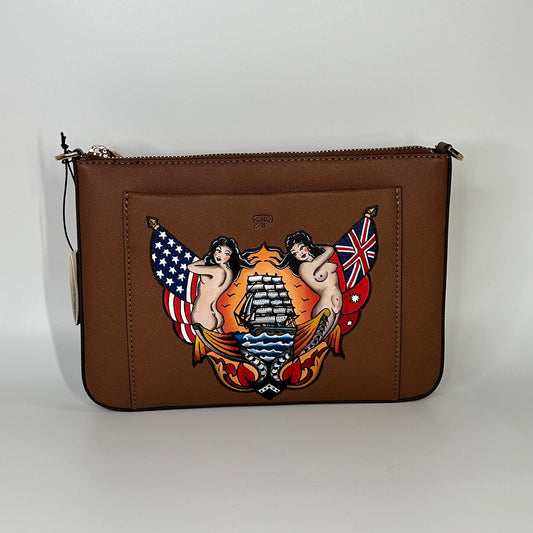 Borsa dipinta a mano con sketch di Sailor Jerry